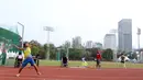 Atlet lempar lembing Asian Para Games 2018 dari negara Uzbekistan saat latihan di Stadion Madya, Kompleks GBK, Jakarta, Kamis (4/10). Asian Para Games 2018 mempertandingkan 18 cabang olahraga dengan 586 nomor. (Liputan6.com/Helmi Fithriansyah)