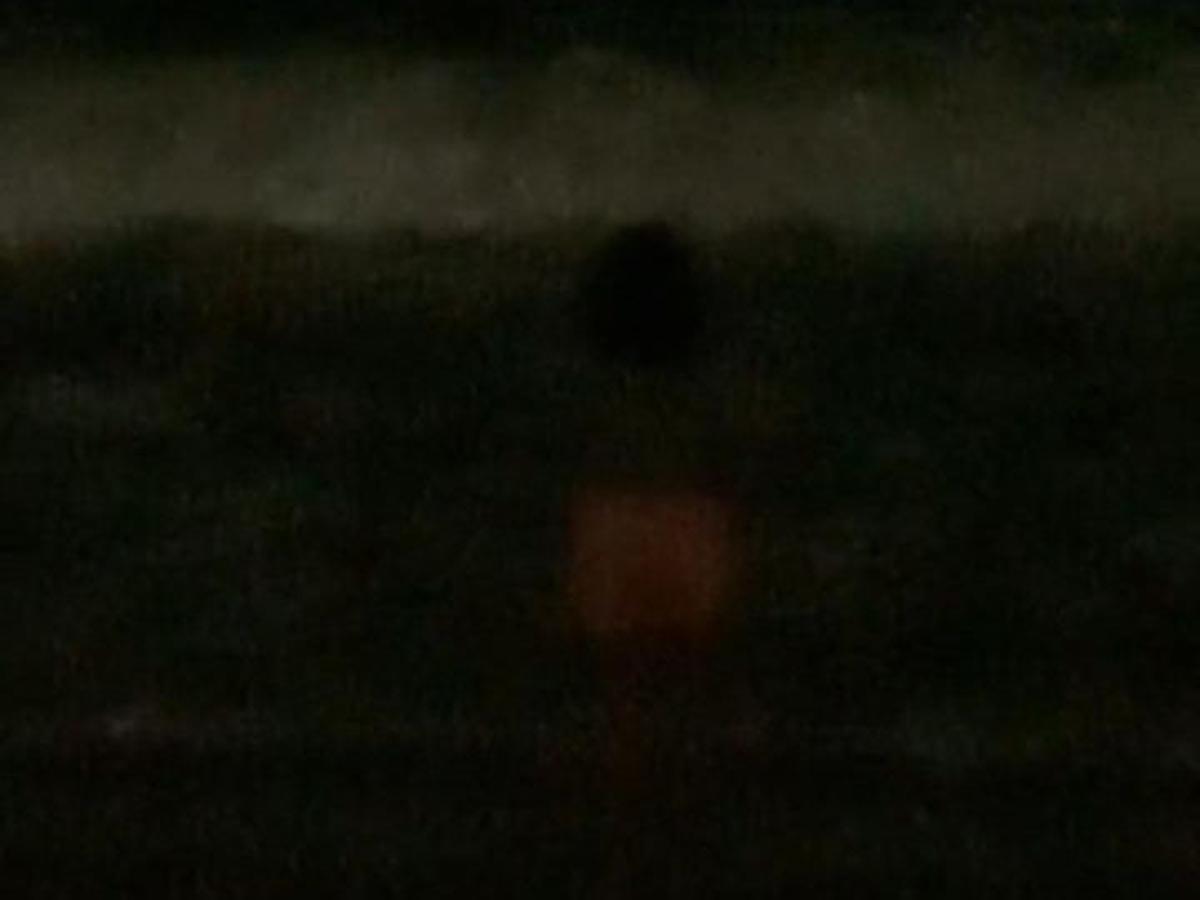 Ke Pantai Malam Hari