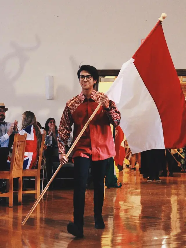 [Bintang] Iqbaal Ramadhan