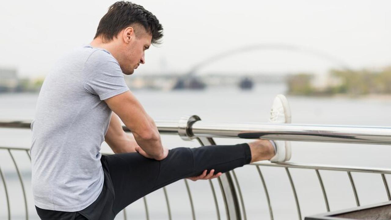 Tidak Melakukan Pemanasan Sebelum Stretching