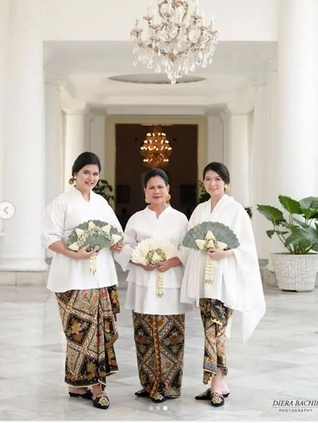 Foto Iriana Jokowi Bareng Anak dan Menantu diunggah di Hari Ibu