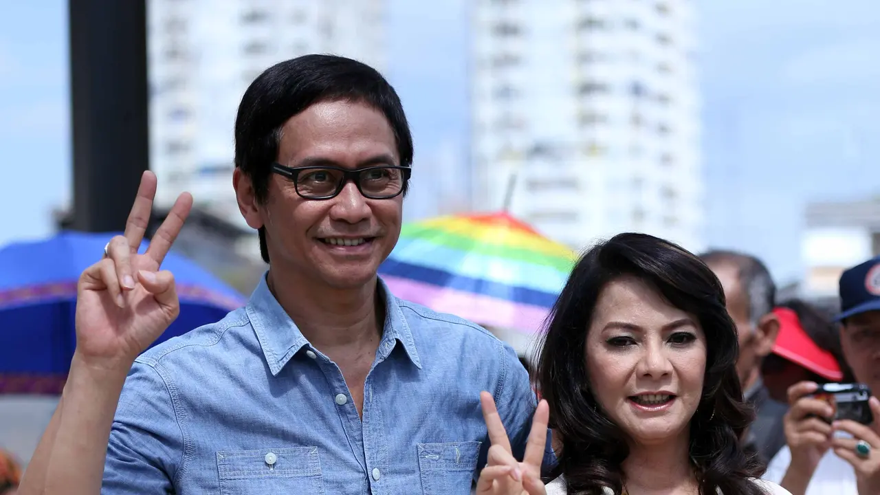 [Bintang] Addie MS dan Memes