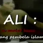 Tak sekedar perang urat syaraf, ucapan-ucapannya yang berima seperti pantun dengan makna menohok, menggenapi kecerdasan Ali saat beraksi.