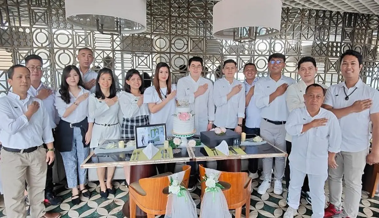 (Instagram/asty_ananta)