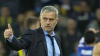 Jose Mourinho bermain untuk klub Rio Ave 1980, Mou berganti klub ke Belenenses, Sesimbra dan Comércio e Indústria. Kurang sukses sebagai pemain, Mou banting setir jadi pelatih dan sukses bersama Porto, Chelsea, Inter Milan dan Real Madrid. (AFP/Jack Guez)