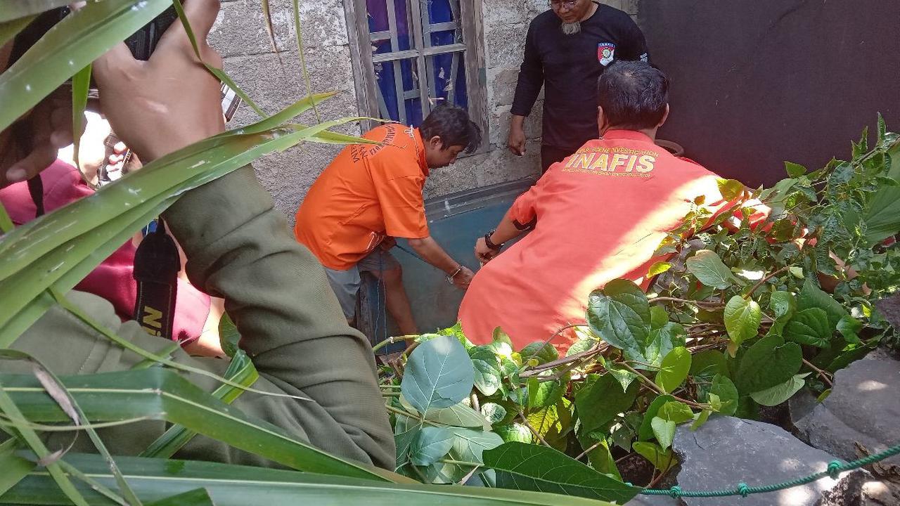 "Pembunuhan itu adegan ke-25," katanya.
