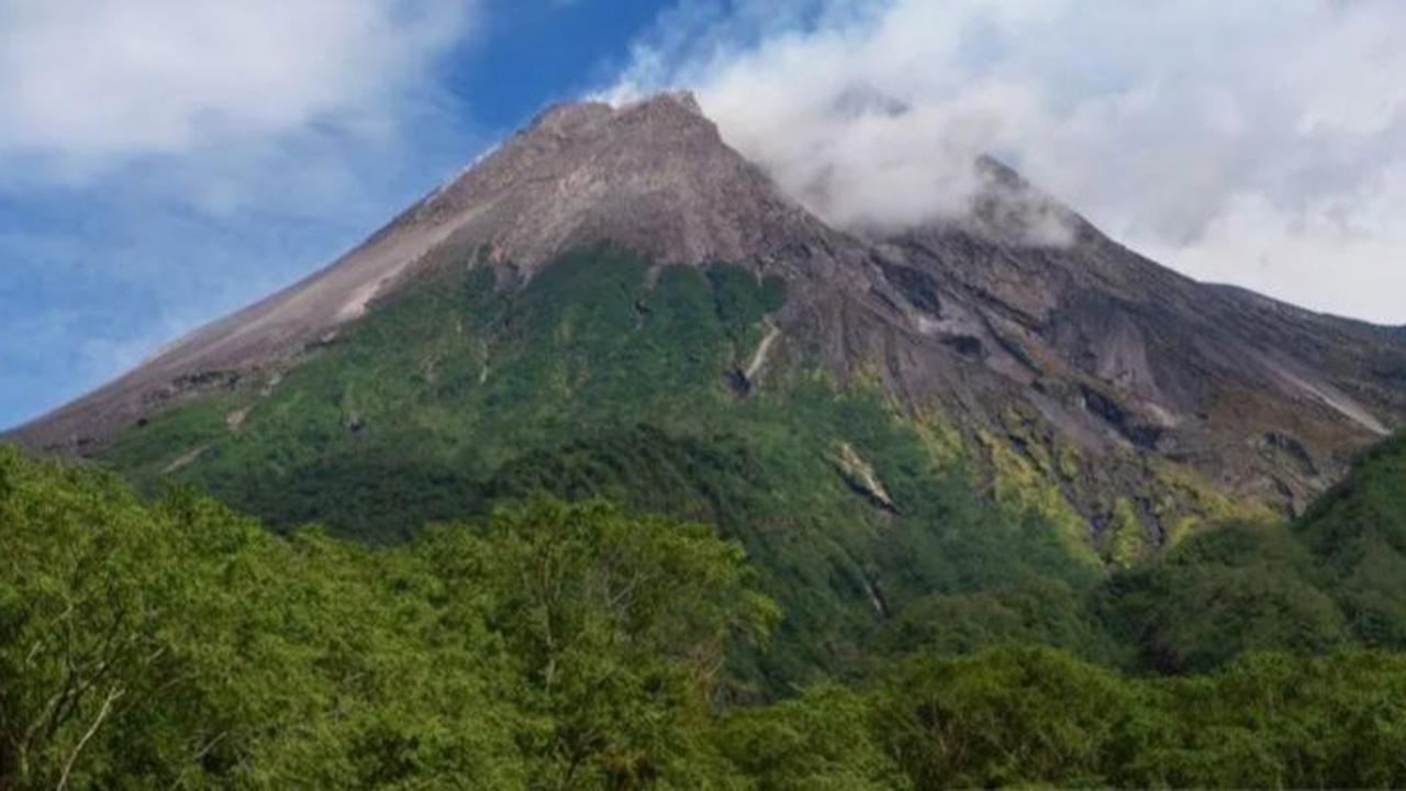 Merapi Bergejolak Lagi! Awan Panas Guguran Meluncur Hingga 2 Kilometer