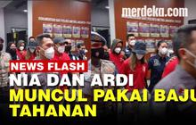 VIDEO: Penampakan Nia Ramadhani dan Ardi Bakrie Pakai Baju Tahanan Polisi