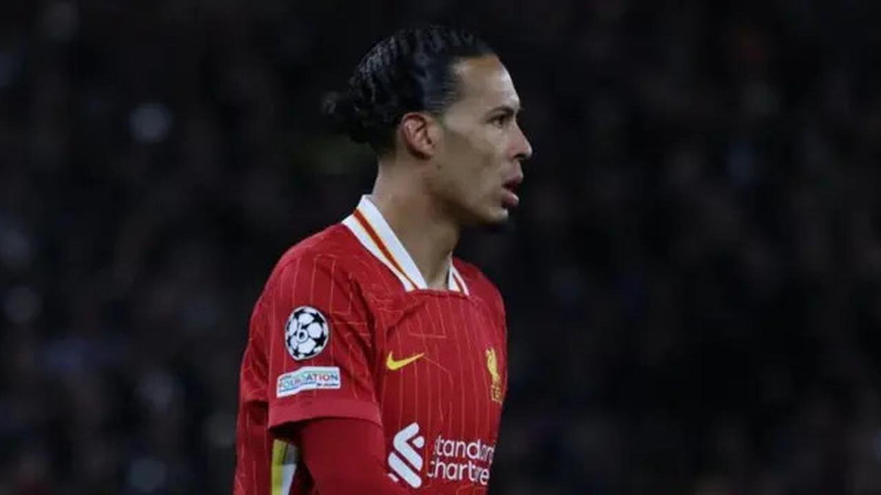 Penampilan Van Dijk Dapat Kritik Tajam dari Rooney, Sikap Malasnya Disebut Bikin Liverpool Kebobolan