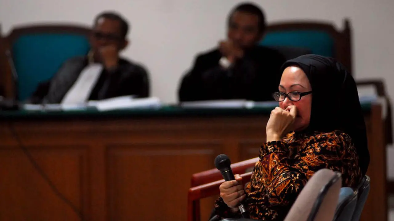 Ratu Atut Bantah Kasih Uang Suap 