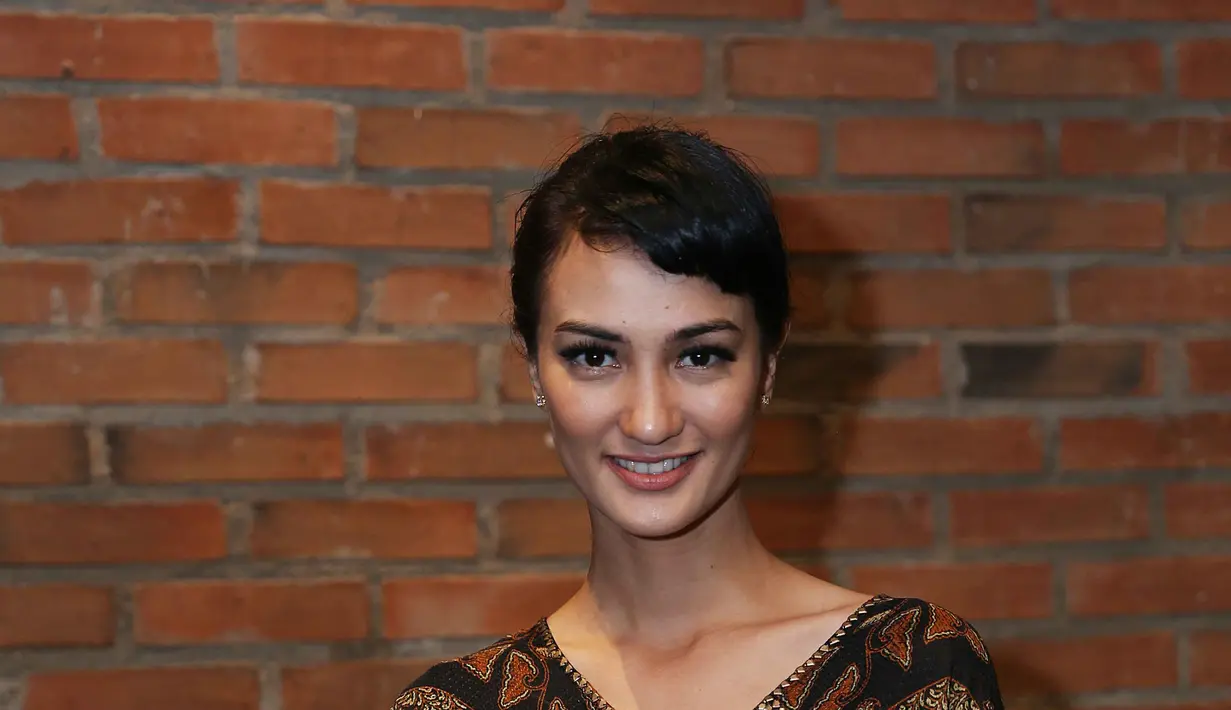 Perempuan kelahiran Jakarta, 34 tahun silam itu menjadikan momen lebaran silaturahmi dan memperbaiki diri agar menjadi orang yang lebih baik lagi dari tahun-tahun sebelumnya. (Nurwahyunan/Bintang.com)