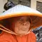 Juru parkir nenek Kusmayanti