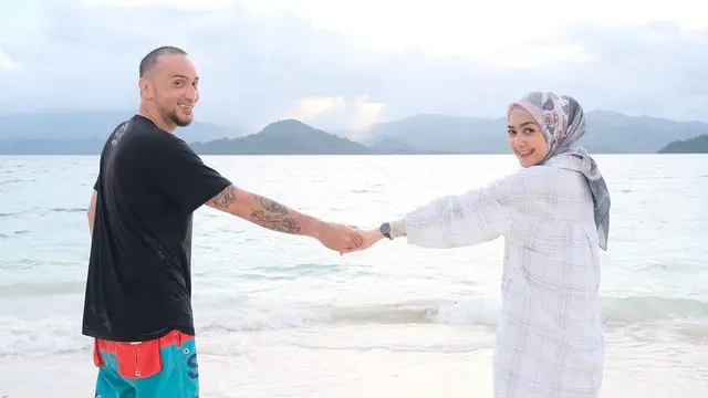 Sembuh dari Hepatitis C, Ini 6 Potret Terbaru Gary Iskak Bahagia Bareng Keluarga