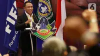 Menpora RI, Zainudin Amali, memberi sambutan saat pembukaan Kongres PSSI di Hotel Raffles, Jakarta, Sabtu (29/5/2021). Kongres tersebut akan membahas kepastian Liga 1 dan 2 musim 2021-2022. (Bola.com/M Iqbal Ichsan)