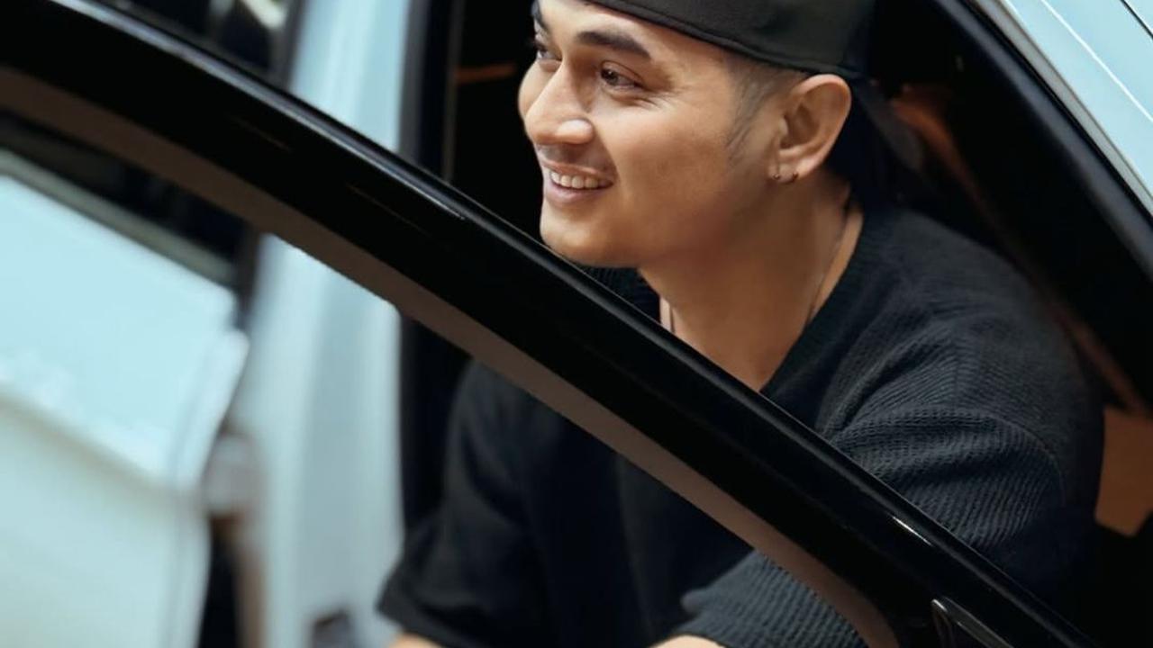Resmi Menikah dengan Luthfi Arif, Ochi Rosdiana Pernah Dekat dengan Sejumlah Pria Terkenal Ini