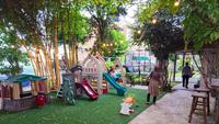 28 Rekomendasi Tempat Makan Siang di Bandung Kids Friendly dengan Playground, Pilihan Keluarga Asyik