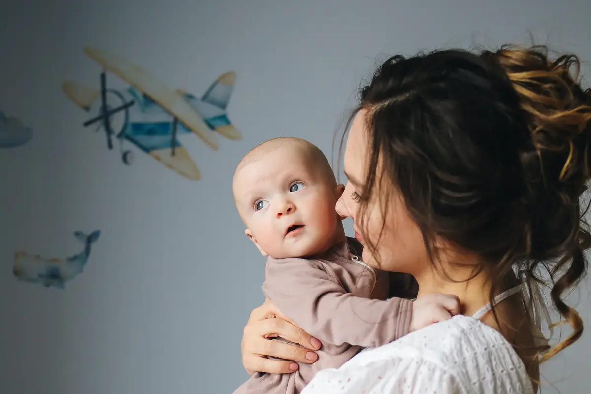 ilustrasi fakta asi membuat bayi mudah tidur dan tidak mudah sakit/Polina Tankilevitch/pexels