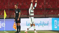 Nemanja Matic Ejek Cristiano Ronaldo yang Marah-Marah pada Laga Kontra Serbia