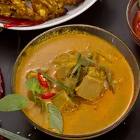Ilustrasi gulai nangka muda./Copyright shutterstock.com