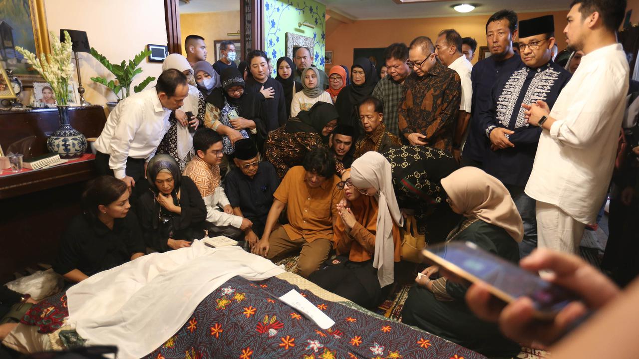 Sehari Sebelum Meninggal Dunia, Marissa Haque Traktir Mahasiswanya dan Bicara Soal Kematian - Minta Doa