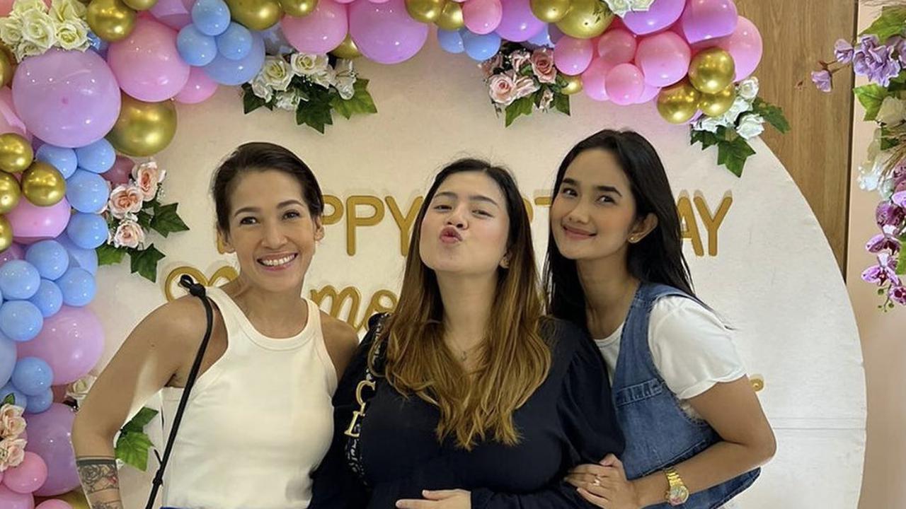 Kenali Kepribadian Seseorang Penyuka Warna Cerah