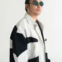 DJ dan produser musik elektronik asal Indonesia, Whisnu Santika, resmi diumumkan sebagai salah satu pengisi acara di Tomorrowland 2026.