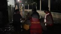 Sebanyak 46 RT di Jakarta Timur terendam banjir akibat hujan deras yang terjadi pada Sabtu, 21 Maret 2026. (Foto: Antara)