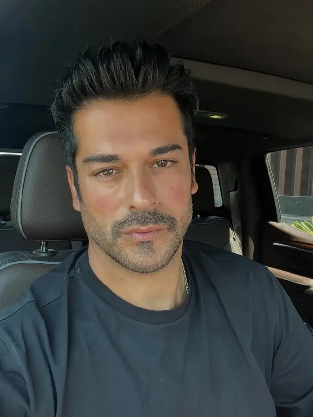 Burak Özçivit