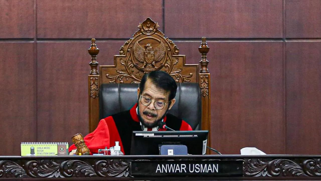 MK Putuskan Kepala Daerah Bisa Jadi Capres-Cawapres Meski Belum 40 Tahun, 4 Hakim Dissenting Opinion