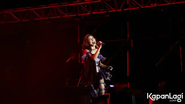 Momo dan Geisha di Synchronize (credit: Salwa Suci Aisyah)