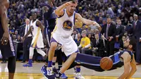 Guard Golden State Warriors, Klay Thompson saat hadapi Mavericks (Reuters)