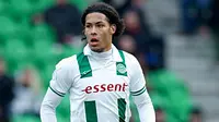 [VIDEO] Van Dijk Cetak Gol Spektakuler Ala Messi