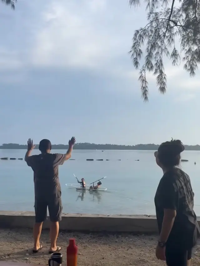 Mayangsari Liburan di Pulau Pribadi