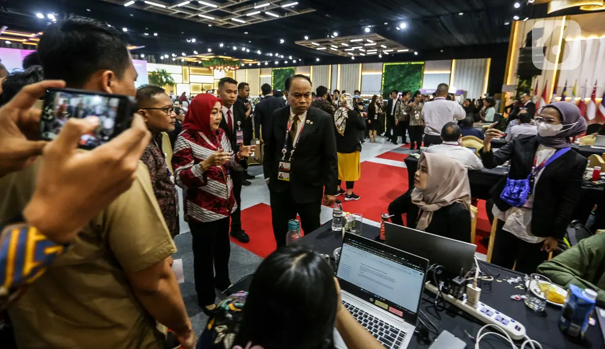 Terdapat pula fasilitas media briefing room, press conference room dengan kapasitas 300 pax+five, dan interpreter. (Liputan6.com/Faizal Fanani)