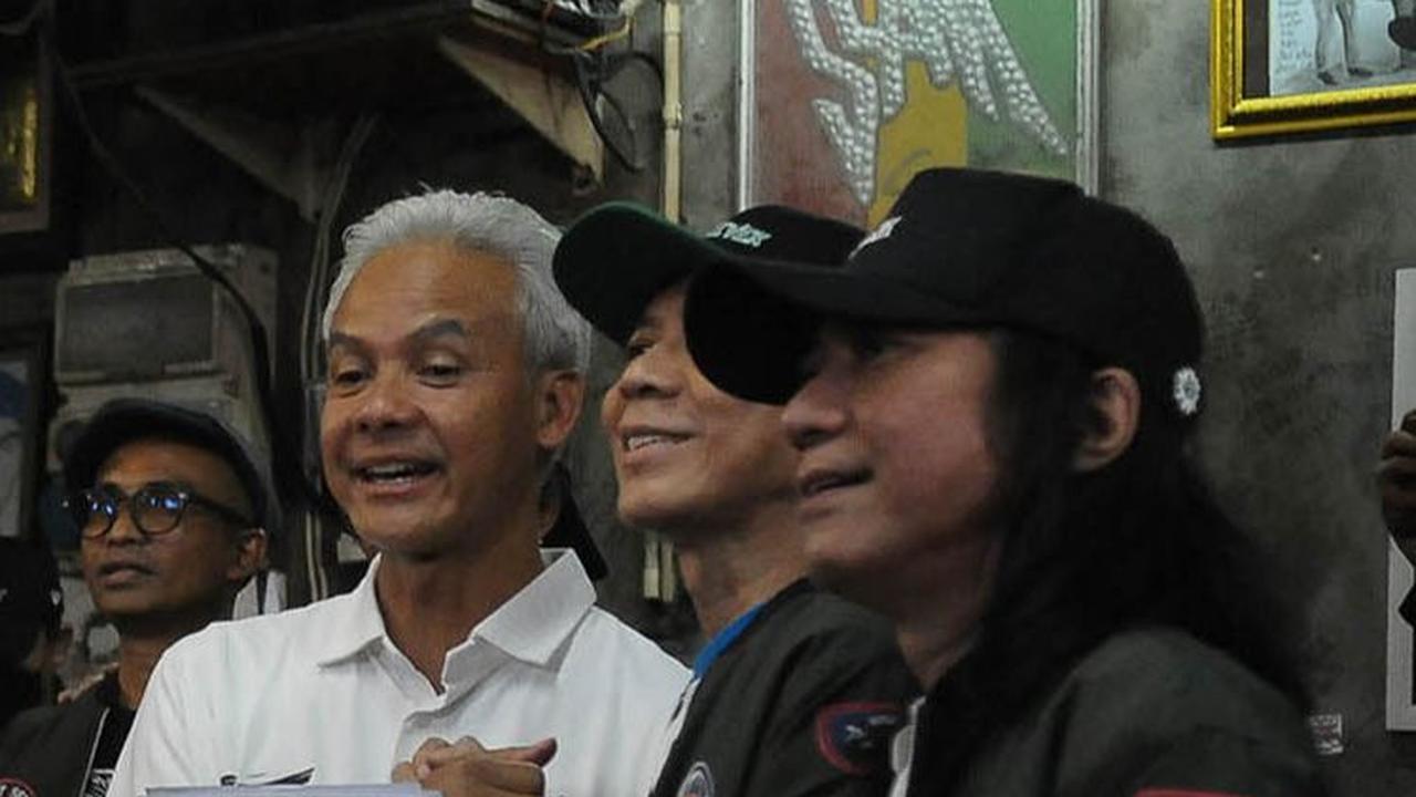 FOTO: Momen Slank Resmi Dukung Ganjar-Mahfud di Pilpres 2024, Abdee Blak-blakan Mundur sebagai Komisaris Telkom