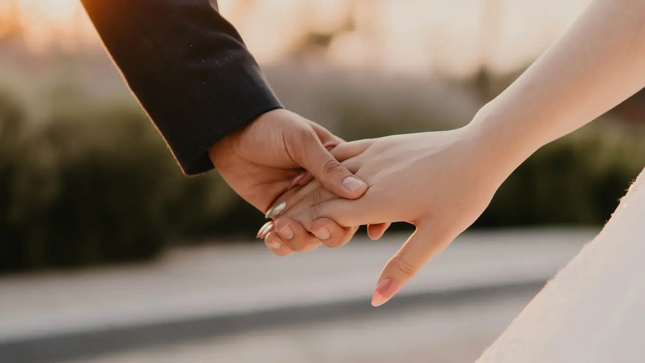 Pasangan LDR, Ini 5 Tips Agar Hubungan Langgeng Meski Berjauhan
