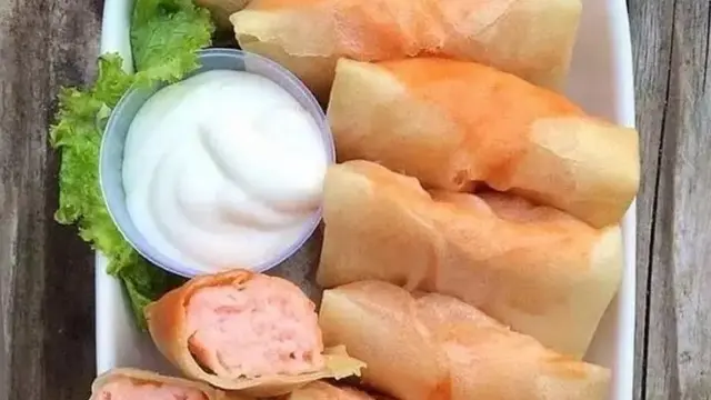 Lumpia Udang Mayonaise.  foto: nstagram @resepmasakanenakk