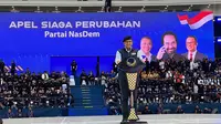 Calon Presiden (capres) Anies Baswedan saat memberikan pidato politik di acara Apel Siaga Perubahan Partai NasDem. (Liputan6.com/Nanda Perdana Putra)