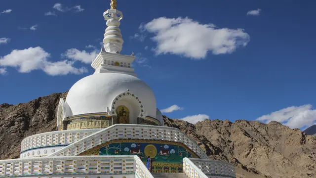 Shanti Stupa