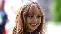 Gaya Lisa Blackpink yang Serba Maroon di Balapan F1 Grand Prix Miami