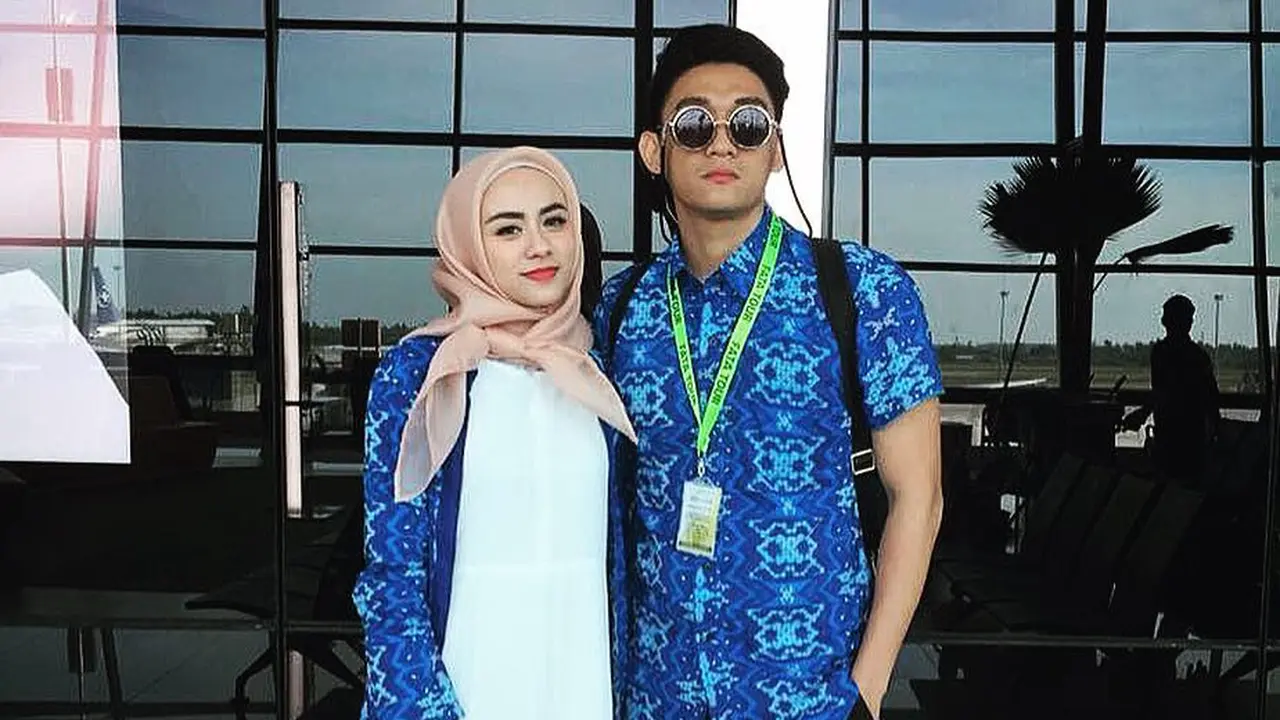 [Fimela] Ifan Seventeen dan Istri