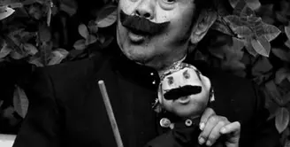 Pak Raden lahir dengan nama Suyadi, lahir di Puger, kecamatan di Jember, Jawa Timur pada 28 November 1932. Sejak kecil kecintaannya pada seni sudah terlihat, ia gemar menggambar dan juga menonton film-film Walt Disney. (via facebook.com/Toto Santiko Budi)