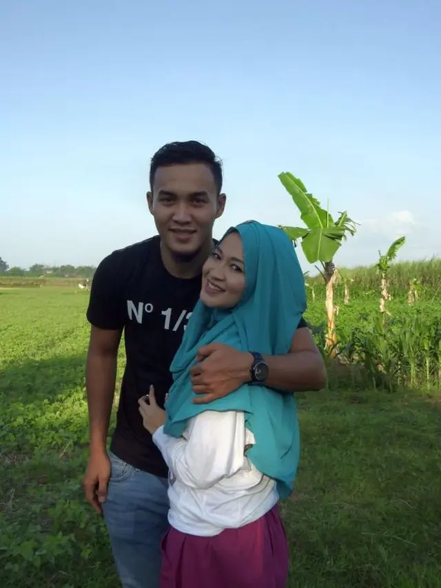 Gunawan dan Okie Agustina