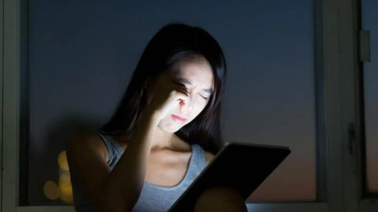 'Maraton' 18 Jam Nonton Drama Korea, Wanita Ini Nyaris Buta