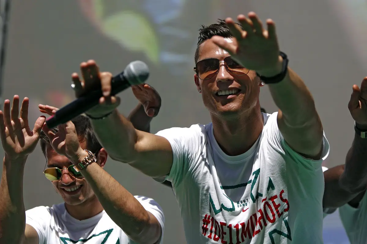 20160712- Cristiano Ronaldo Disambut Meriah-Reuters