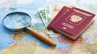 Berencana untuk tur keliling negara Eropa di liburan kali ini? Jangan lupa mempersiapkan hal-hal berikut ini ya (shutterstock.com)