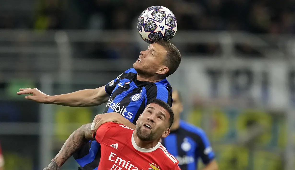 Hasil imbang 3-3 mengakhiri laga 90 menit. (AP Photo/Luca Bruno)