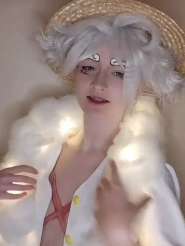6 Cosplay Luffy One Piece Gear 5 Ini Keren, Siap Menyambut Sun God Nika