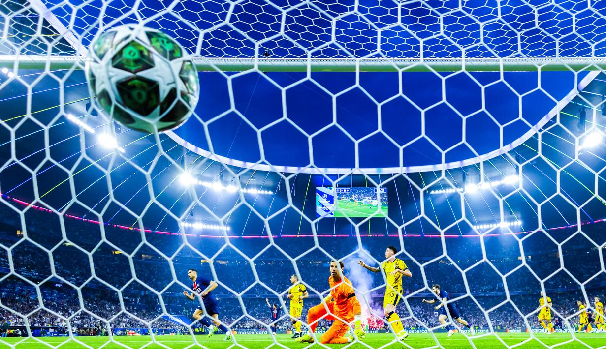 PSG melumat Inter Milan lima gol tanpa balas di partai final Liga Champions. (Michael Buholzer/Keystone via AP)