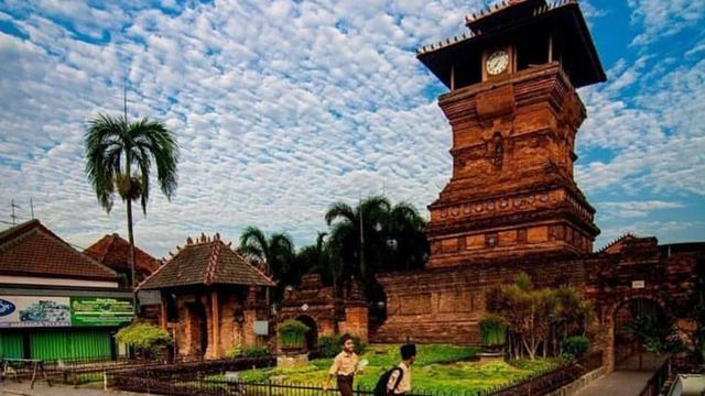 Masjid Menara Kudus di Jawa Tengah peninggalan Wali Songo